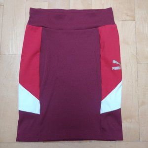 ✨HOST PICK✨**NWT** Puma retro style skirt